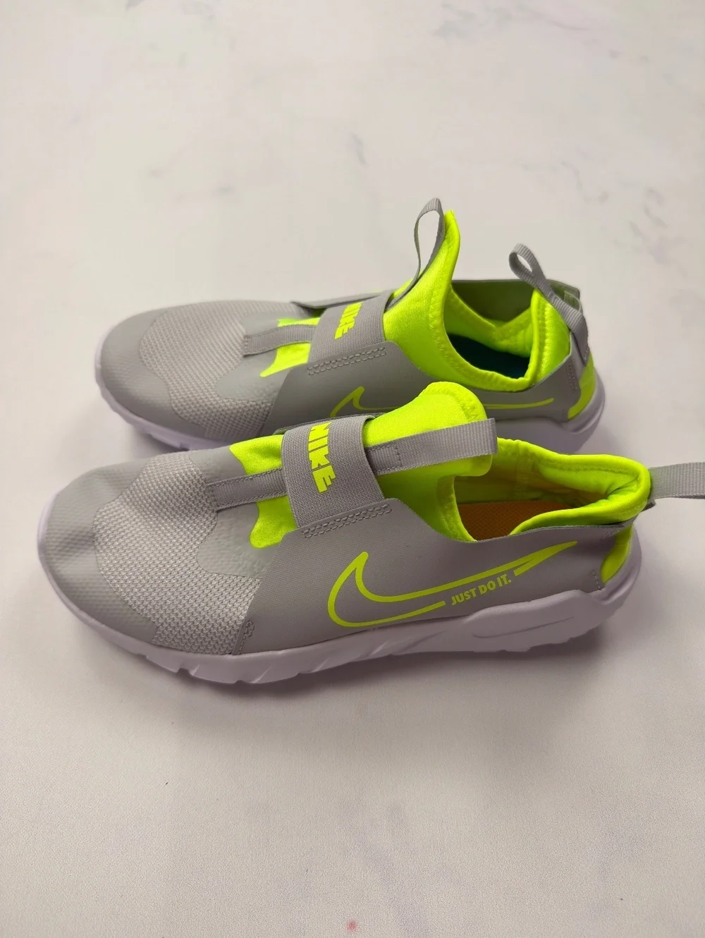 Nike Flex Runner 2 Slip-On Sneakers Gray Neon Athletic Casual - Boys / Girls 7Y
